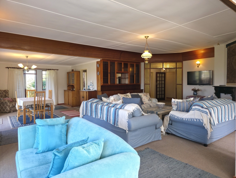 4 Bedroom Property for Sale in Paradise Beach Eastern Cape